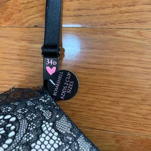 Victoria's Secret Intimates & Sleepwear - NWT Victoria’s Secret lacy Bombshell bra 34D Victoria's Secret Intimates & Sleepwear - NWT Victoria’s Secret lacy Bombshell bra 34D